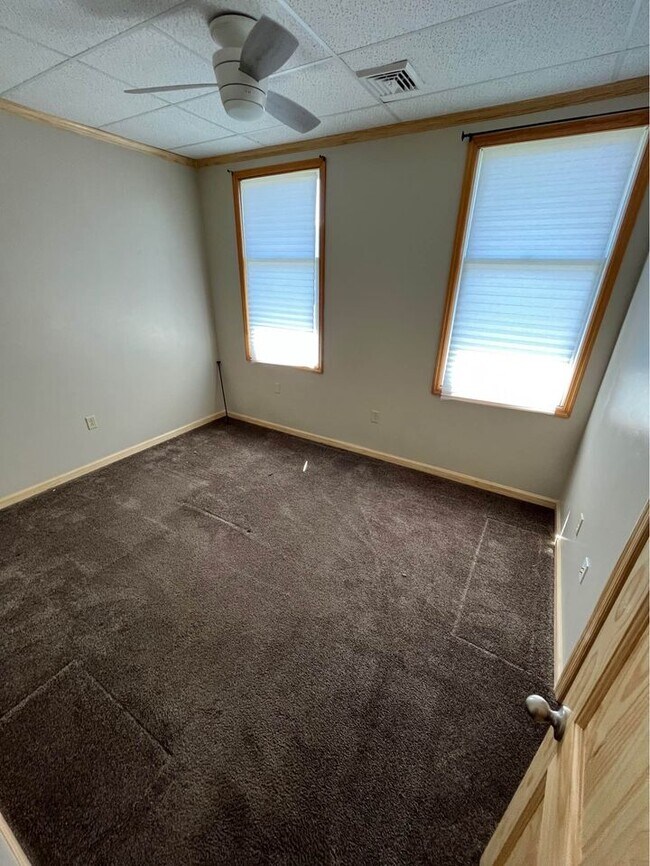 Building Photo - 201 Hinkley Dr
