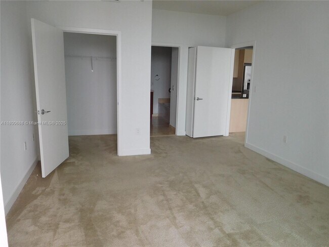 Foto del edificio - 79 SW 12th St
