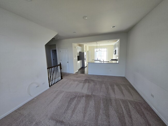 Building Photo - 522 Fairway Dr