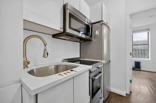 Foto del edificio - 250 Broome St
