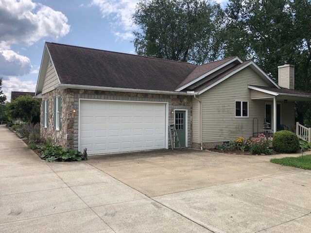 Garage and North Porch - 1007 Woodland St SW
