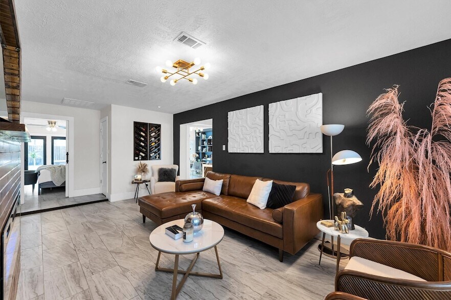 Foto principal - 4610 Ella Blvd