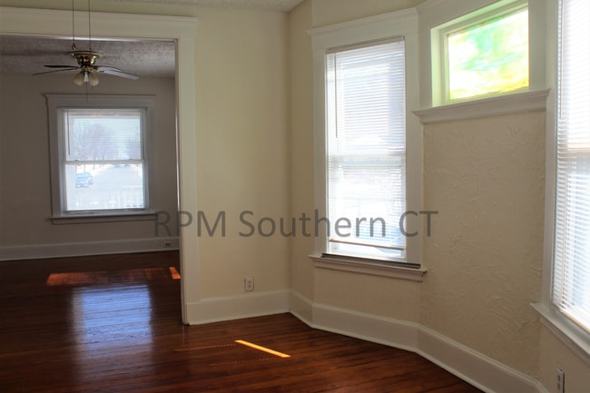 Building Photo - 1st Floor – West Haven – Fabulous Location