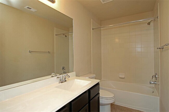 Foto del edificio - 8902 Finnery Dr