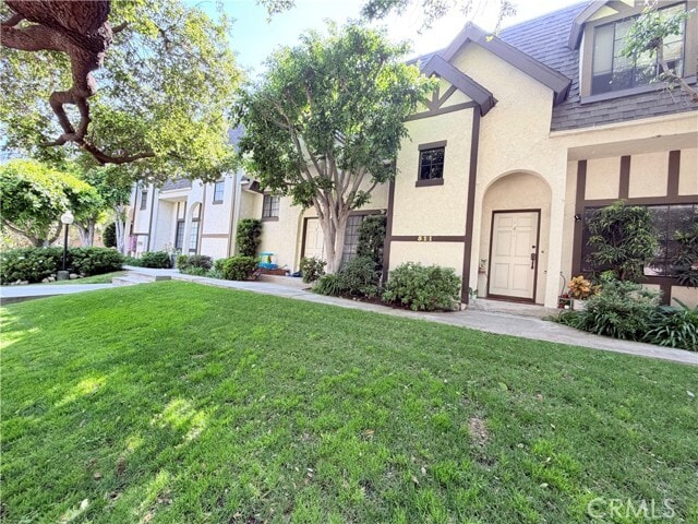 Building Photo - 511 S El Molino Ave