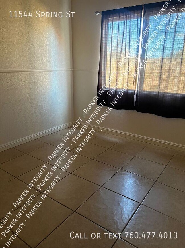 Foto del edificio - 11544 Spring St