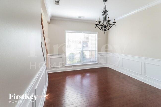 Building Photo - 936 Old Cahaba Dr