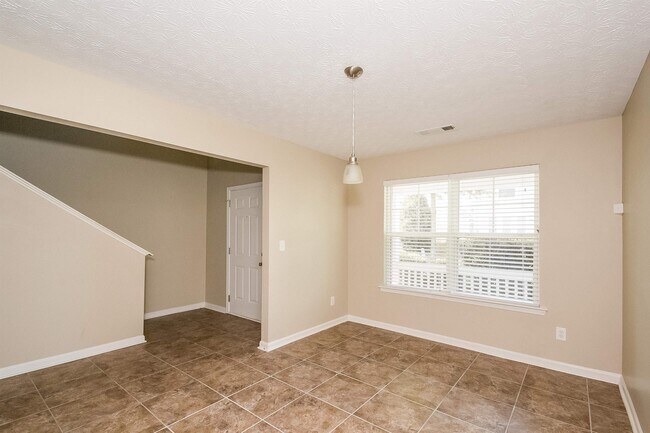 Foto del edificio - 4526 Parkway Cir