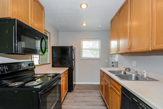 Building Photo - 6158 Ricky Dr