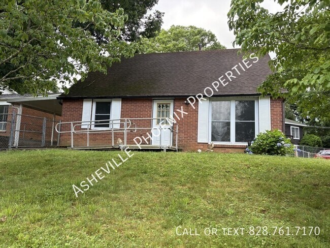 Building Photo - 18 Dogwood Ct