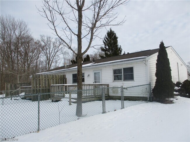 Foto del edificio - 14740 Hillcrest Ave