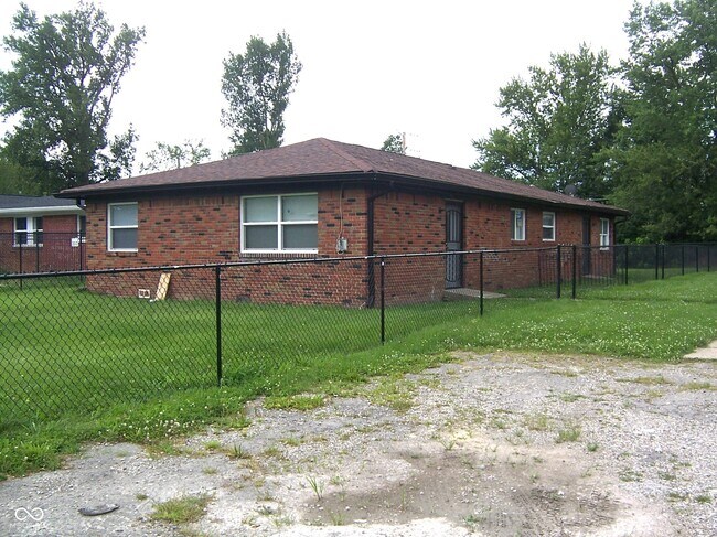 Foto del edificio - 3910 N Grand Ave