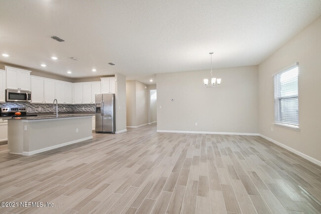 Building Photo - 1694 Mathews Manor Dr