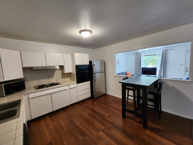 Photo - 7618 Umatilla St House