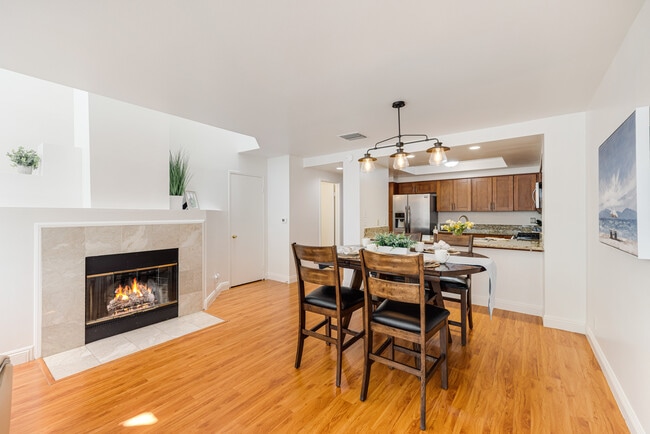 Building Photo - 4240 Lost Hills Rd