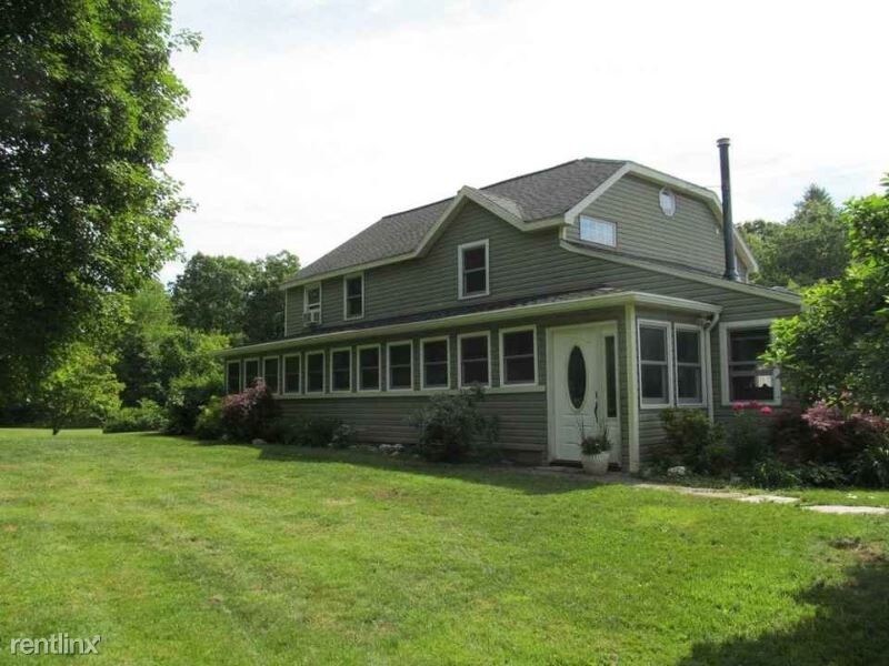 Primary Photo - 3 br, 2 bath House - 106 Hull Rd
