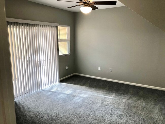 Foto del edificio - Bright & Inviting 1st Floor Condo for Rent!