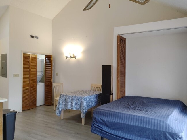 Foto del edificio - 510 Fairwood Lakes Dr