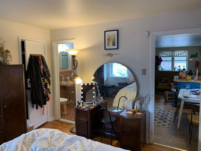 Photo - 530 Ryers Ave Apartment