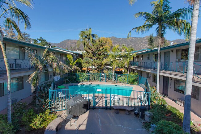 Building Photo - 660 W Sierra Madre Blvd