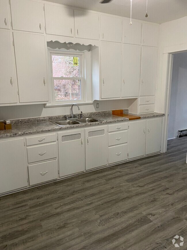 Duplex for Rent in Manitowoc, WI 4 Rentals