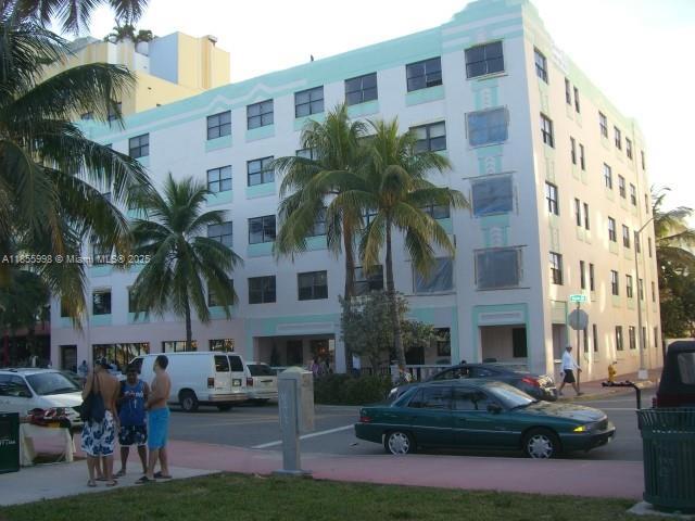 Building Photo - 1390 Ocean Dr