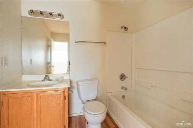 Foto del edificio - 509 E Buchanan Ave