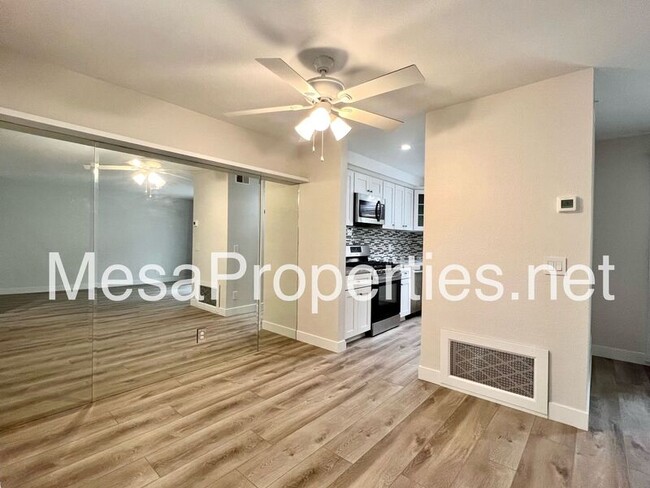 Building Photo - 853 Lancaster Dr
