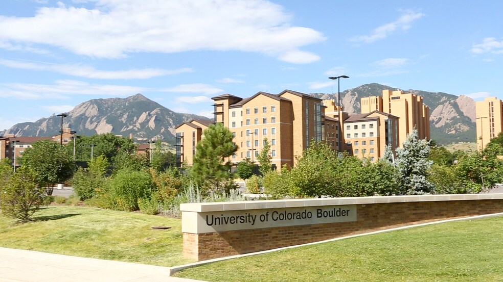 Picture of Baseline Sub Boulder
