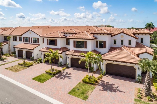 Building Photo - 15770 Portofino Springs Blvd