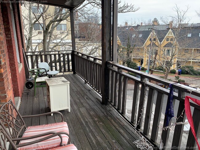 Foto del edificio - 1116 Commonwealth Ave