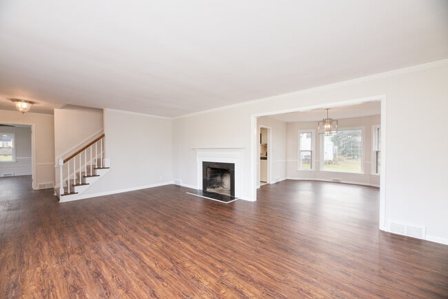 Sala de estar - 15472 Brewster Rd