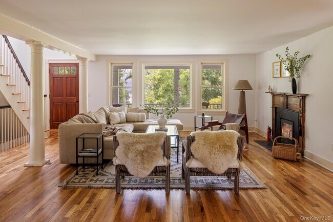 Foto del edificio - 243 Morton Rd