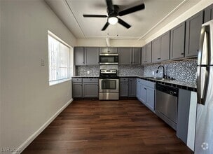 Building Photo - 2125 Elm Ave