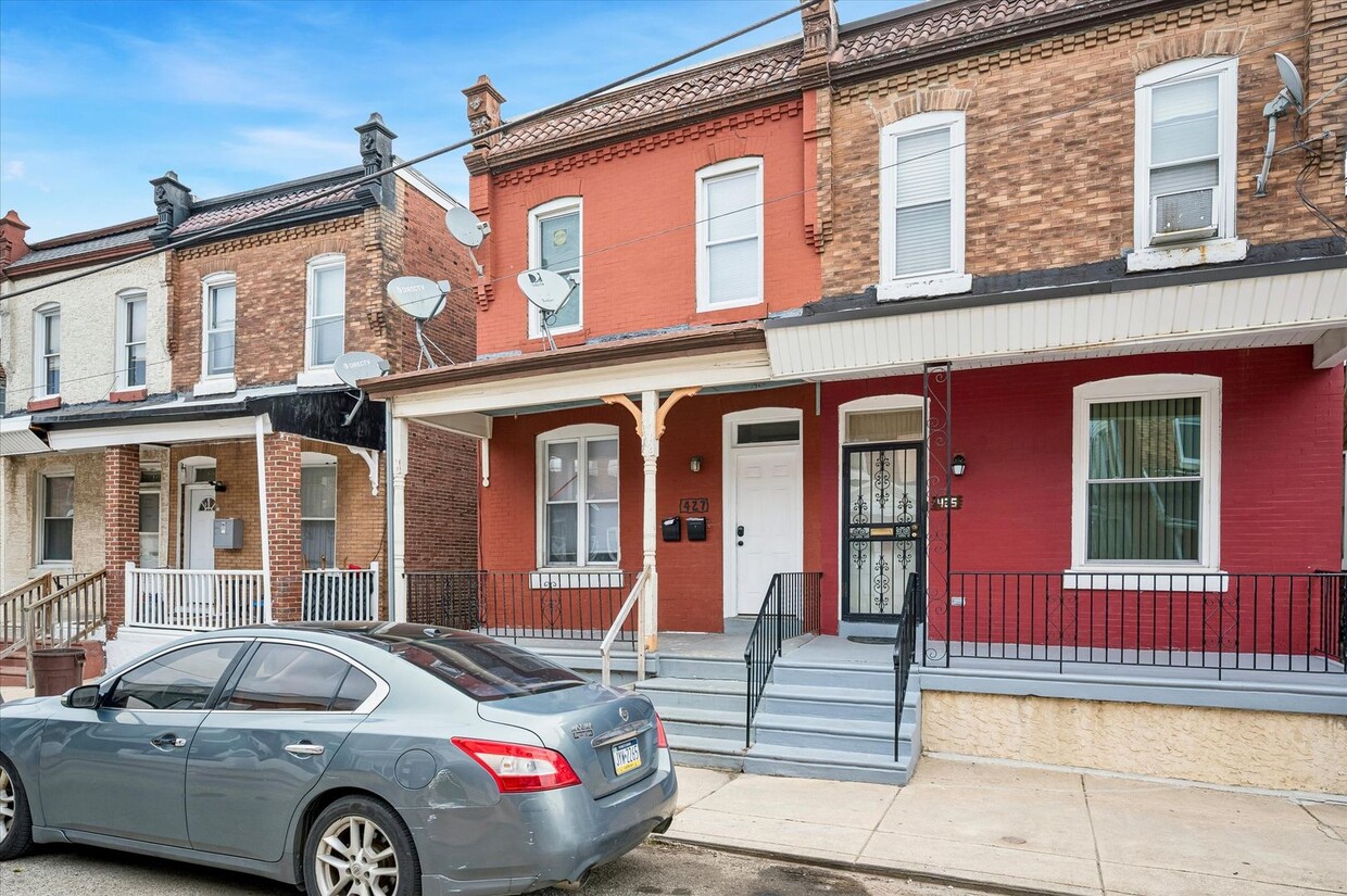 Photo - 427 N Redfield St