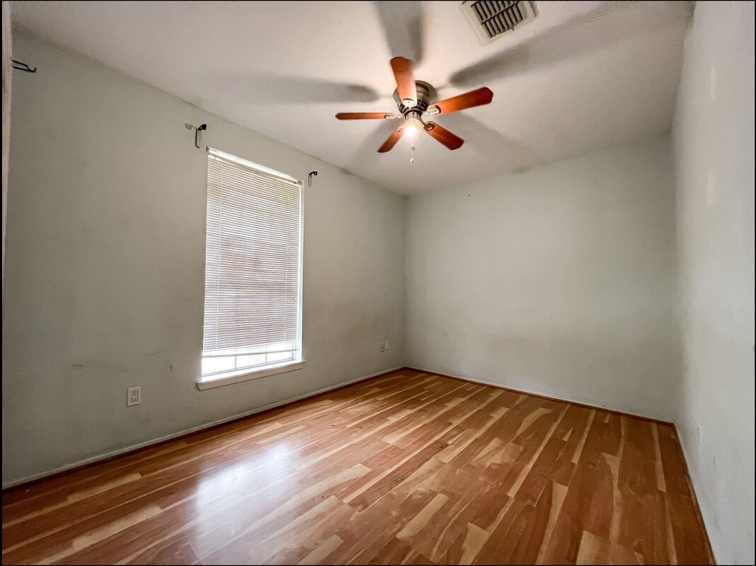 Foto del edificio - 7247 Cook Rd