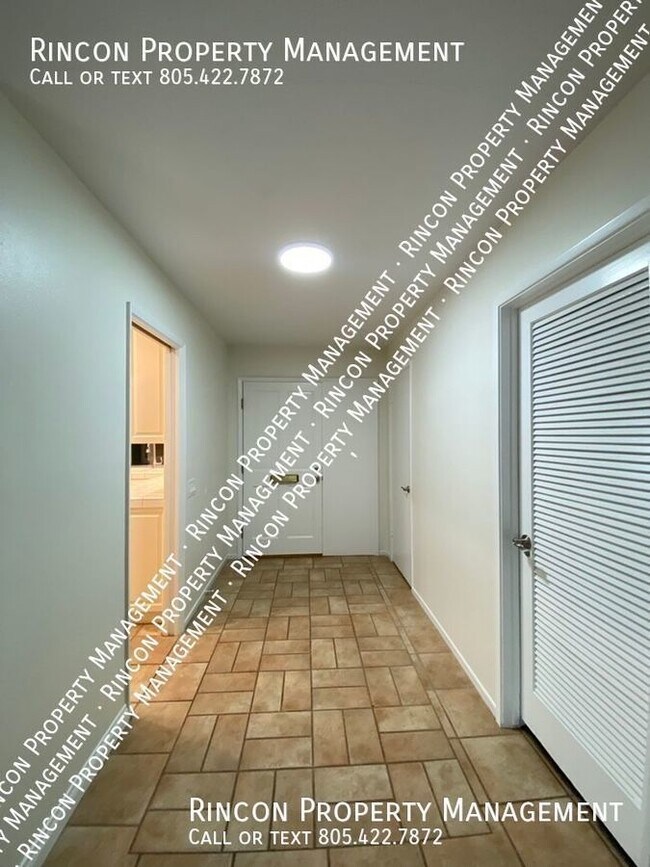 Foto del edificio - *Newly Renovated* 5 Bedroom 3 Bathroom Hom...