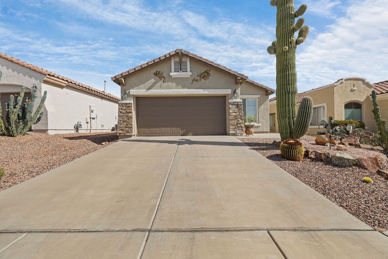 Primary Photo - Beautiful Home in Sonora Rancho Sahuarita ...