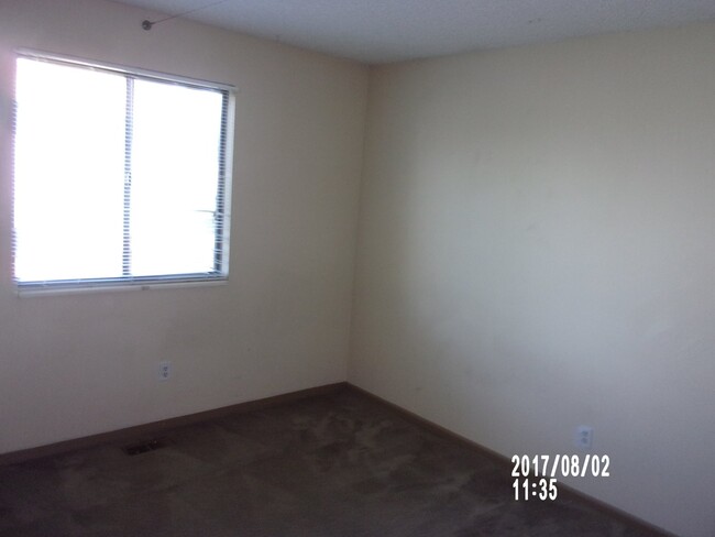 Building Photo - Littleton Ranch Style Townhome - 2 Bedroom...