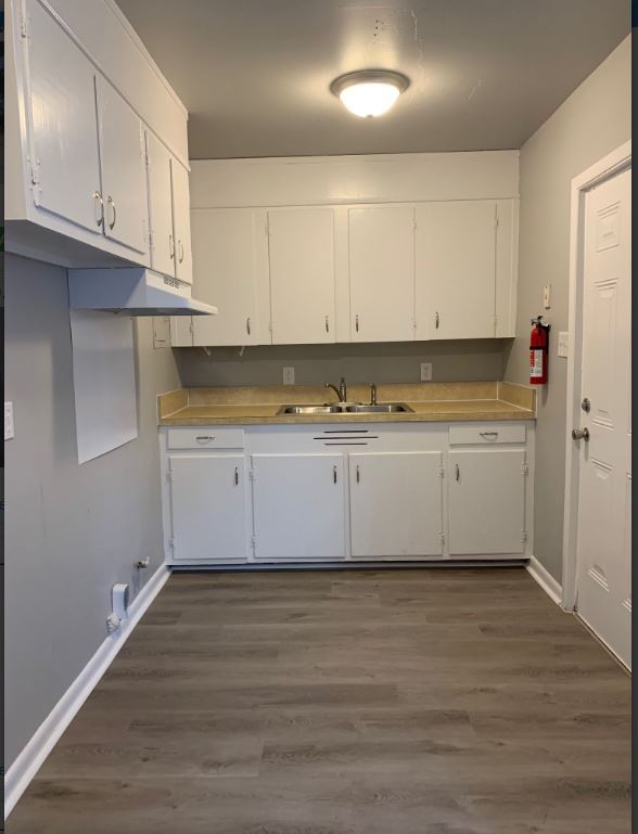 Building Photo - 318 Ashwood Dr
