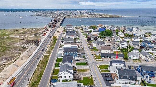 Foto del edificio - 352 Portsmouth Ave