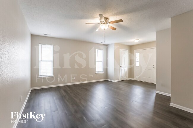 Foto del edificio - 5805 Dollar Forge Dr