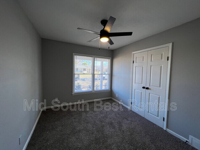 Foto del edificio - 3765 Marty St