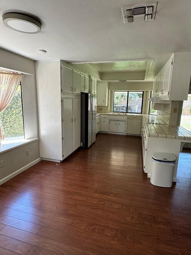 Foto del edificio - MOVE IN SPECIAL!