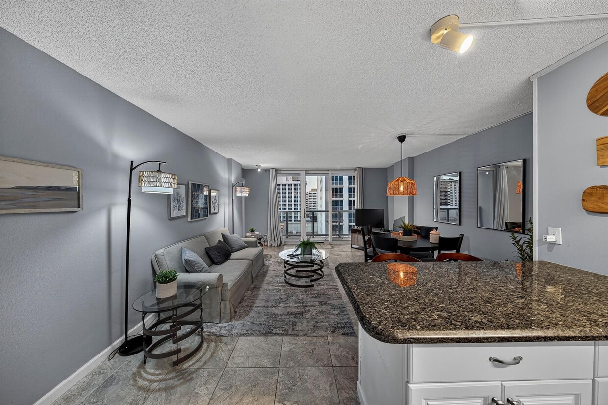 Primary Photo - 209 N Fort Lauderdale Beach Blvd