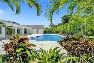 Building Photo - 2800 Banyan Blvd Cir NW