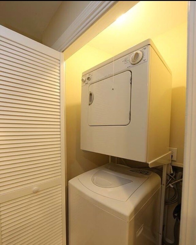 Building Photo - 1007 Wave Rd