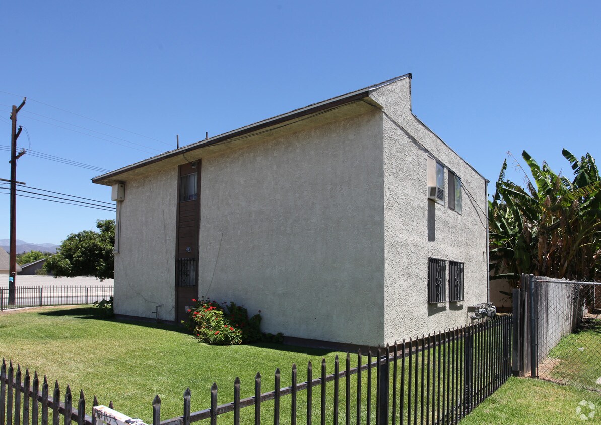 Building Photo - 1500 Laurel Ave