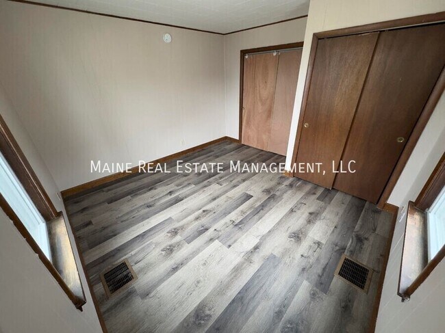 Foto del edificio - 73 Main Rd