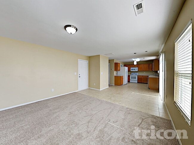 Building Photo - 2801 Buckleigh Dr